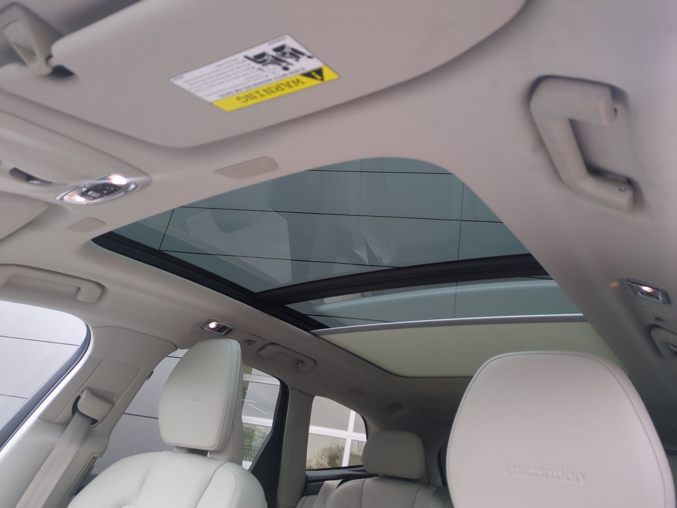 Used 2020 Volvo XC60 T8 Inscription w/ Protection Package Premier image 15