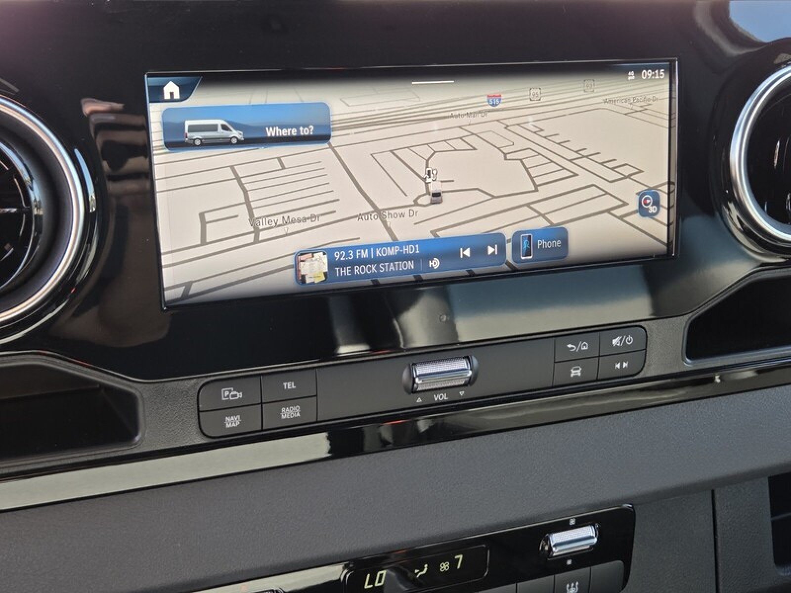 New 2025 Mercedes-Benz eSprinter 170 Cargo image 28