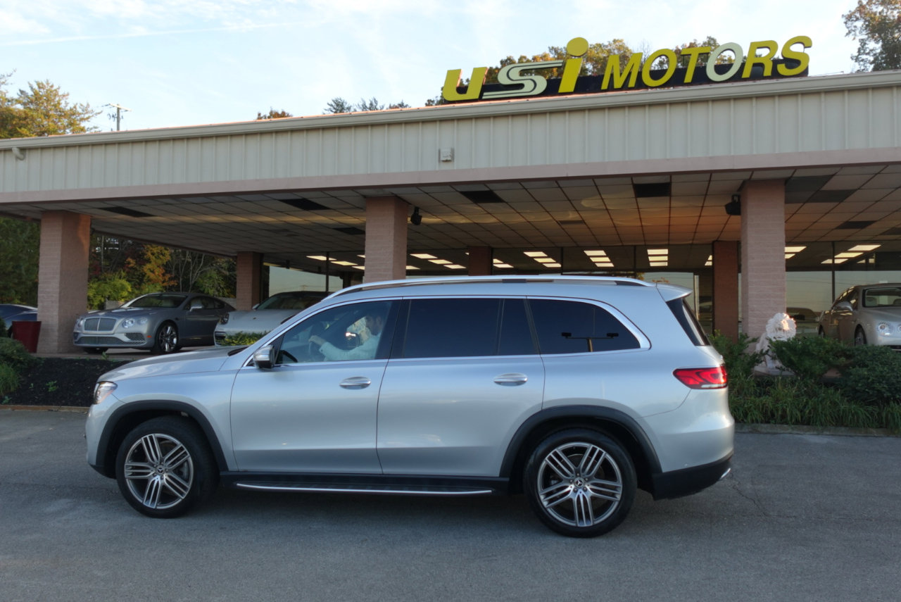 Used 2023 Mercedes-Benz GLS 450 4MATIC w/ Warmth & Comfort Package image 4
