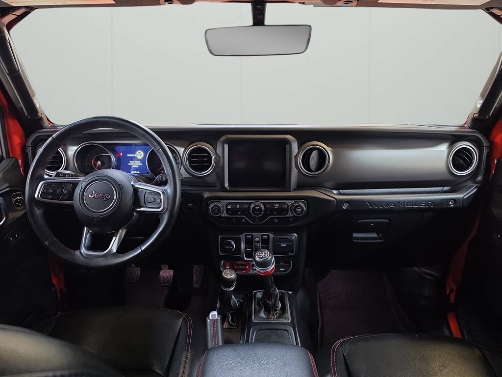 Used 2018 Jeep Wrangler Unlimited Rubicon w/ Dual Top Group AWD/4WD image 17