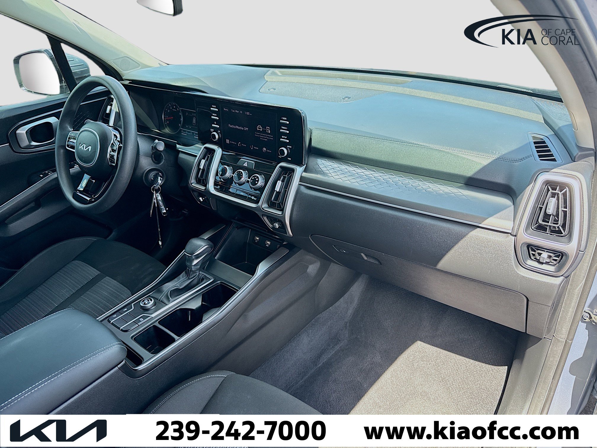 Certified 2023 Kia Sorento LX image 13