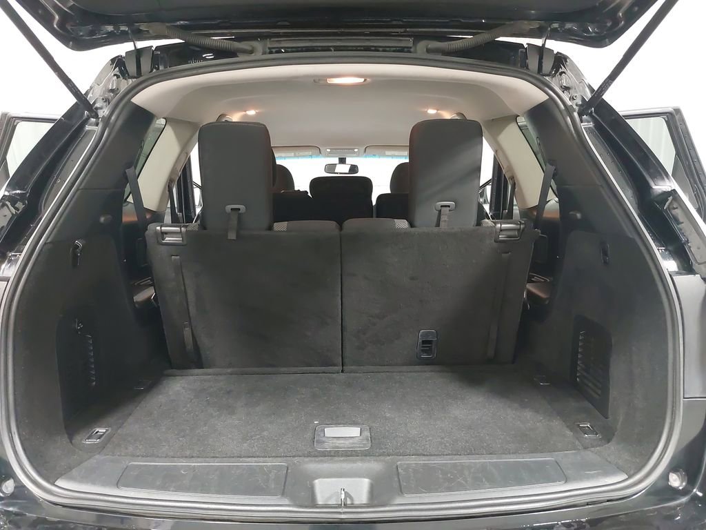 Used 2020 Nissan Pathfinder SV image 13