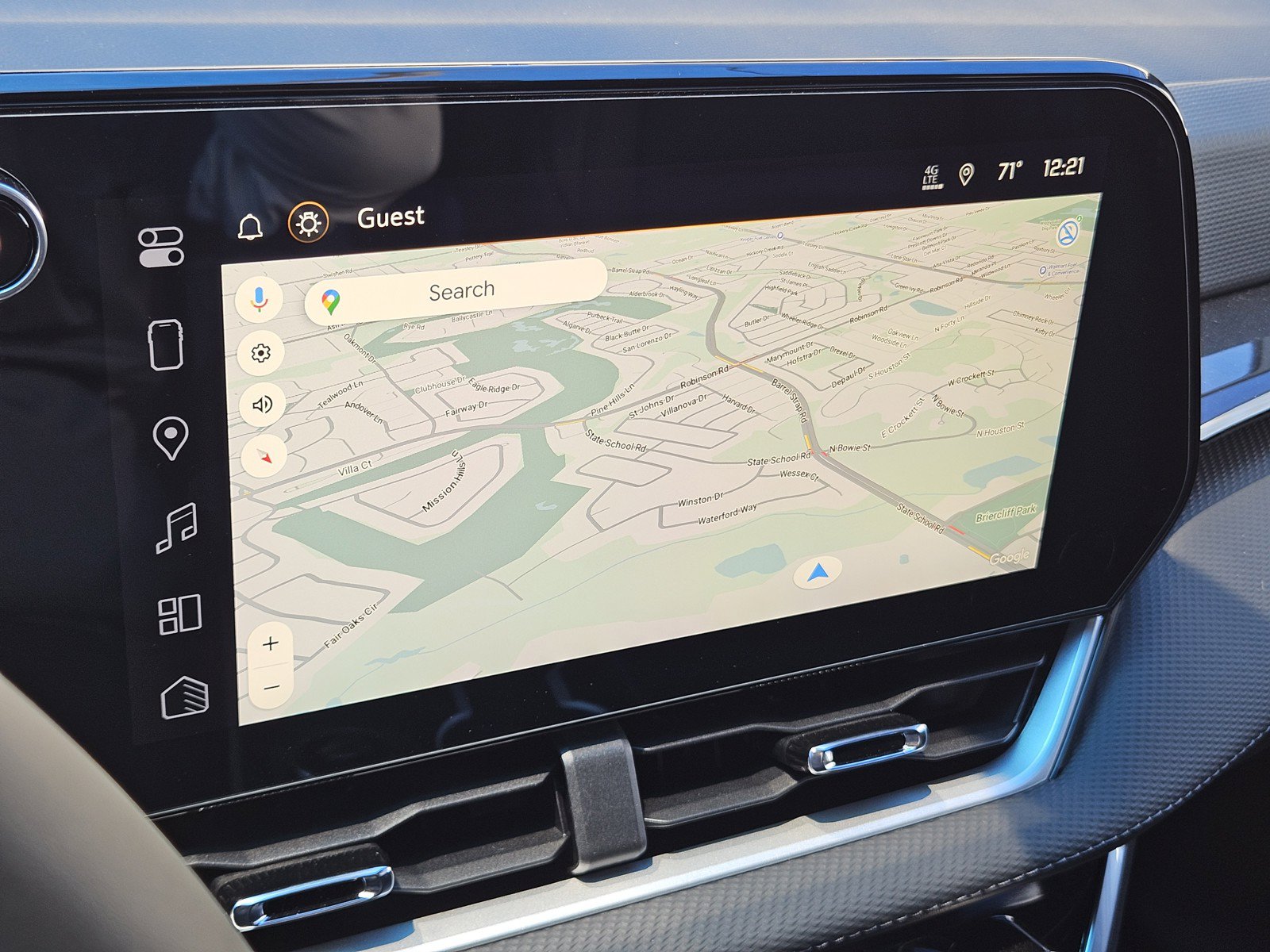 New 2026 Chevrolet Equinox LT w/ Convenience Package II FWD image 11