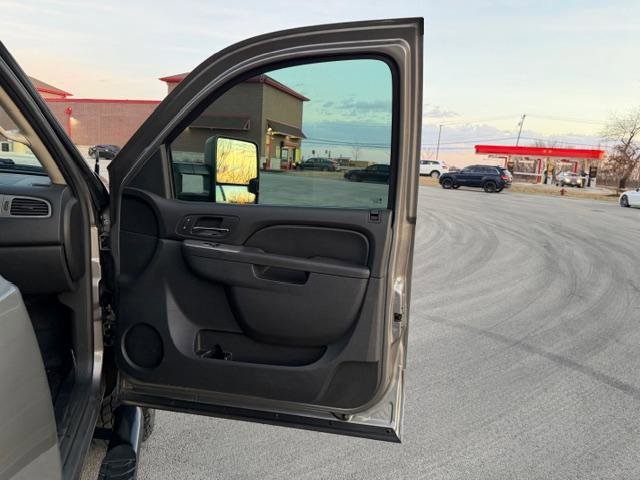 Used 2013 Chevrolet Silverado 2500 LTZ w/ LTZ Plus Package image 43