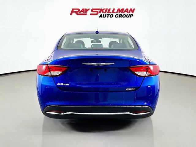 Used 2017 Chrysler 200 Limited Platinum image 6