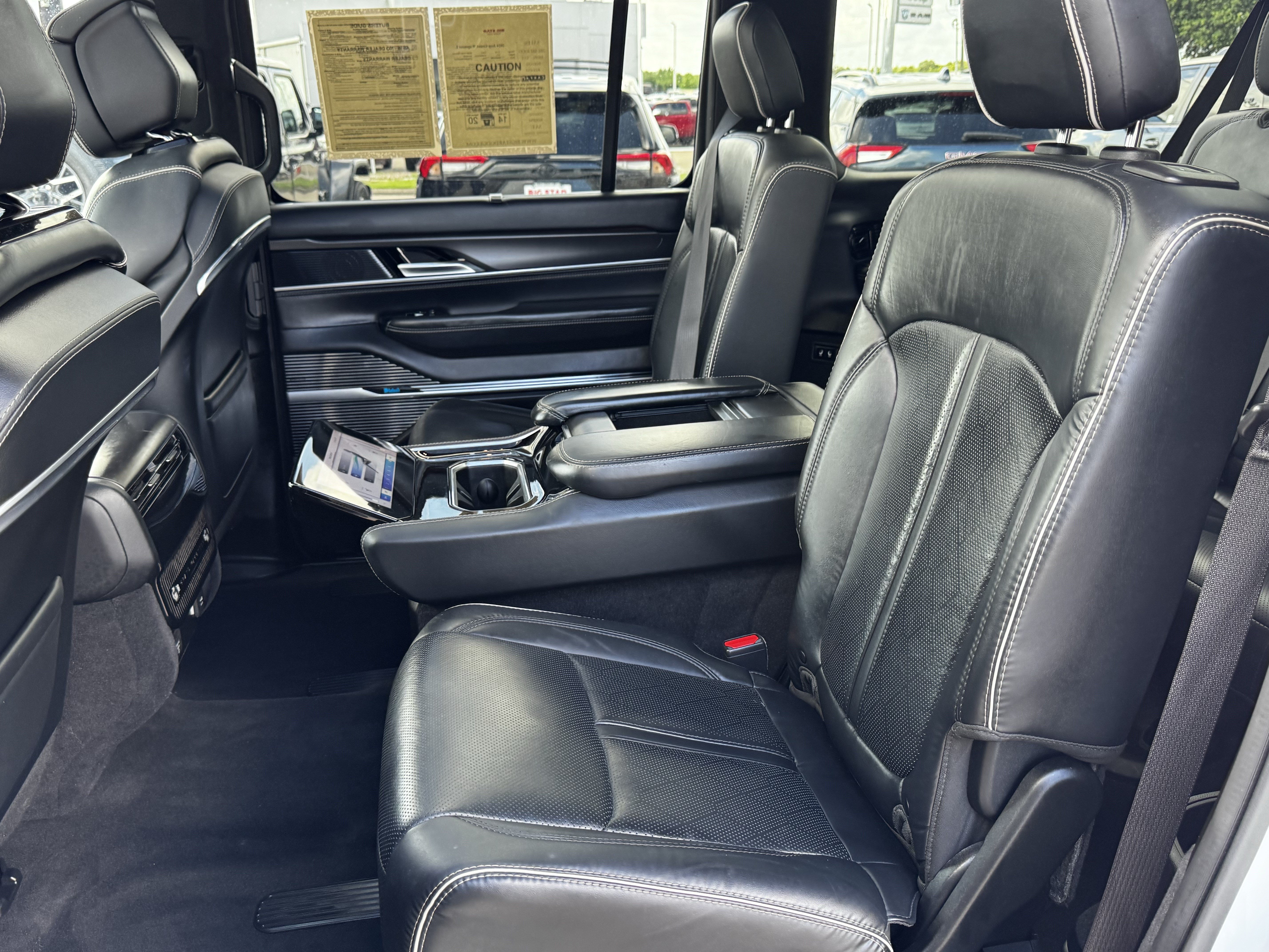 Used 2024 Jeep Grand Wagoneer L Series II w/ Quick Order Packagew 28T AWD/4WD image 29