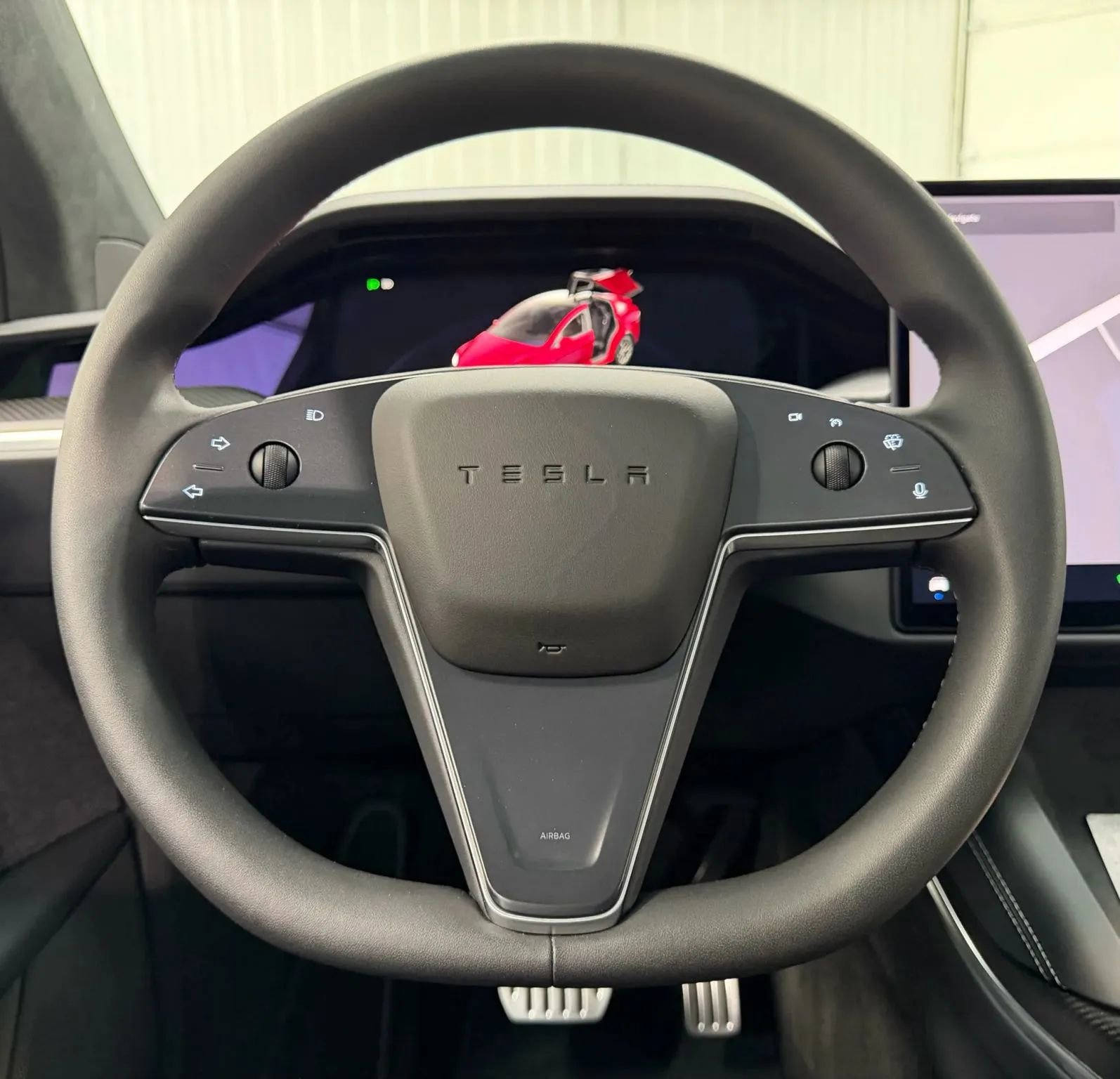 Used 2024 Tesla Model X Plaid image 21