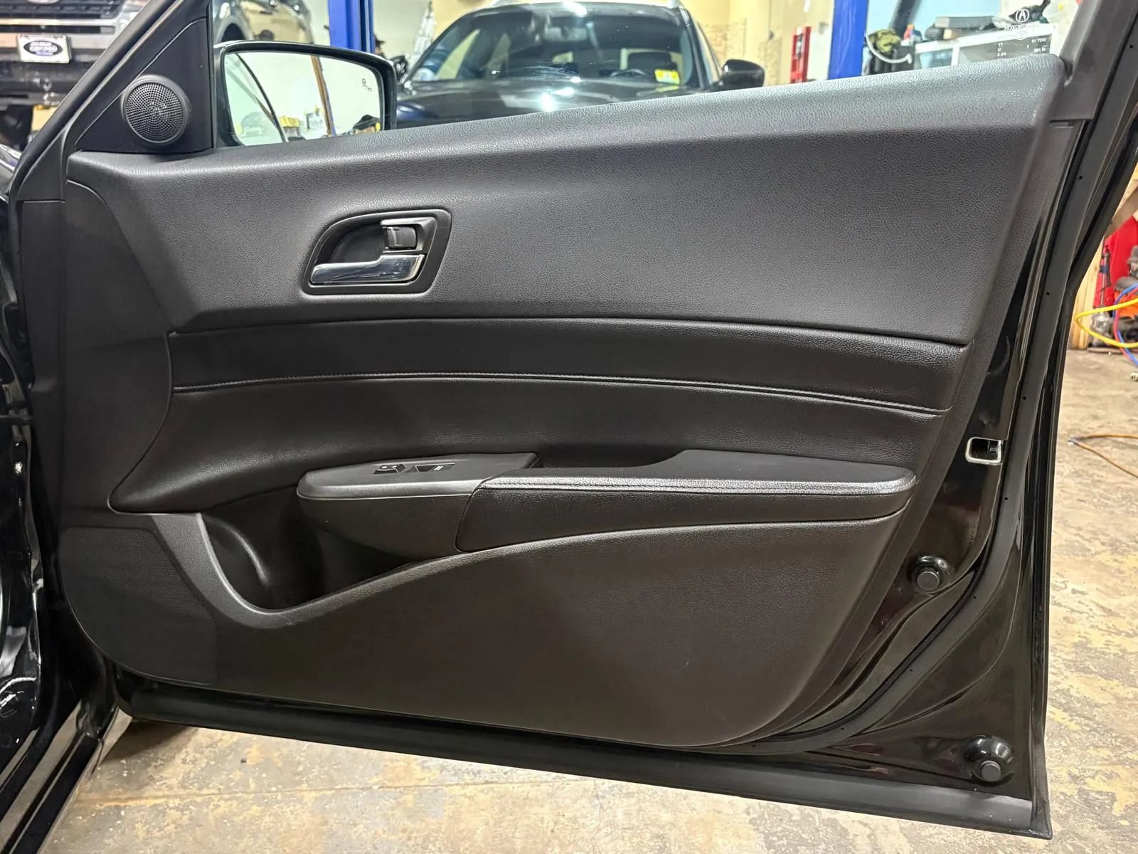 Used 2017 Acura ILX FWD image 27