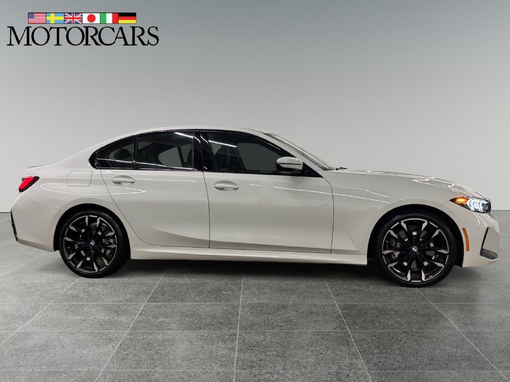 Used 2026 BMW 330i xDrive Sedan w/ M Sport Package AWD/4WD image 2