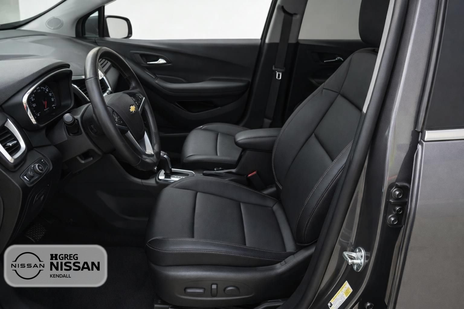 Used 2019 Chevrolet Trax LT w/ LT Convenience Package FWD image 7