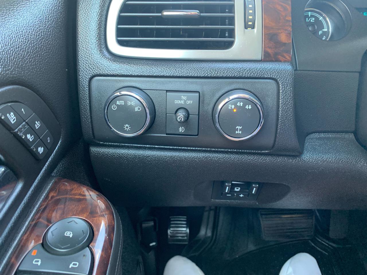 Used 2012 GMC Sierra 3500 Denali image 28