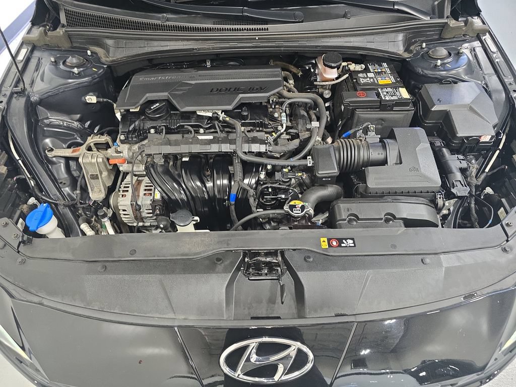 Certified 2022 Hyundai Elantra SEL w/ Convenience Package FWD image 21