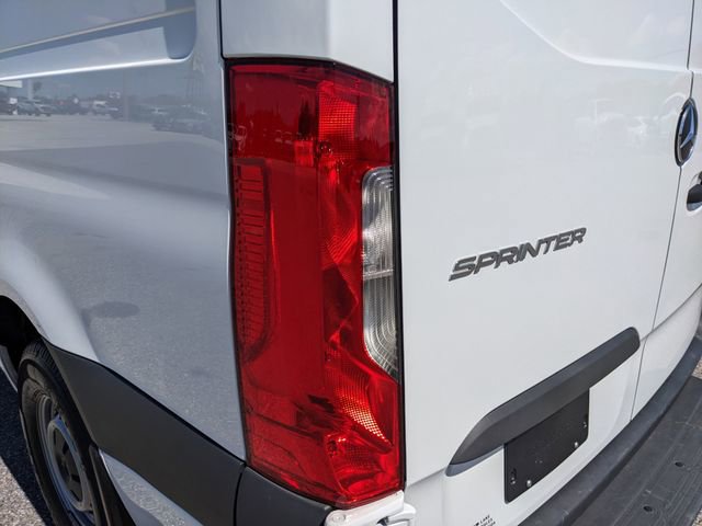 Used 2025 Mercedes-Benz Sprinter 2500 image 11