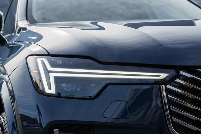 New 2026 Volvo XC90 B6 Ultra w/ Protection Package image 13