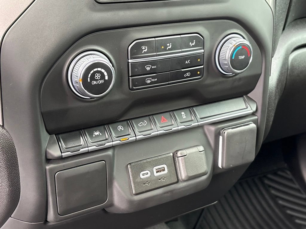 Used 2025 Chevrolet Silverado 1500 Custom AWD/4WD image 29