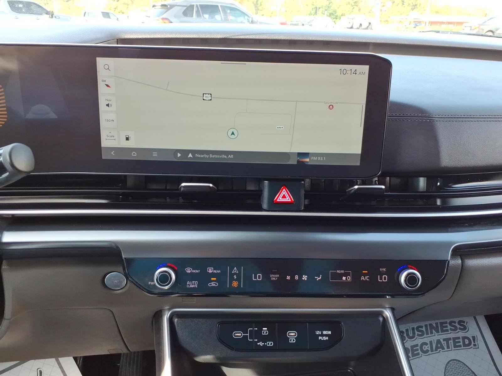 Used 2025 Kia Carnival LXS FWD image 12