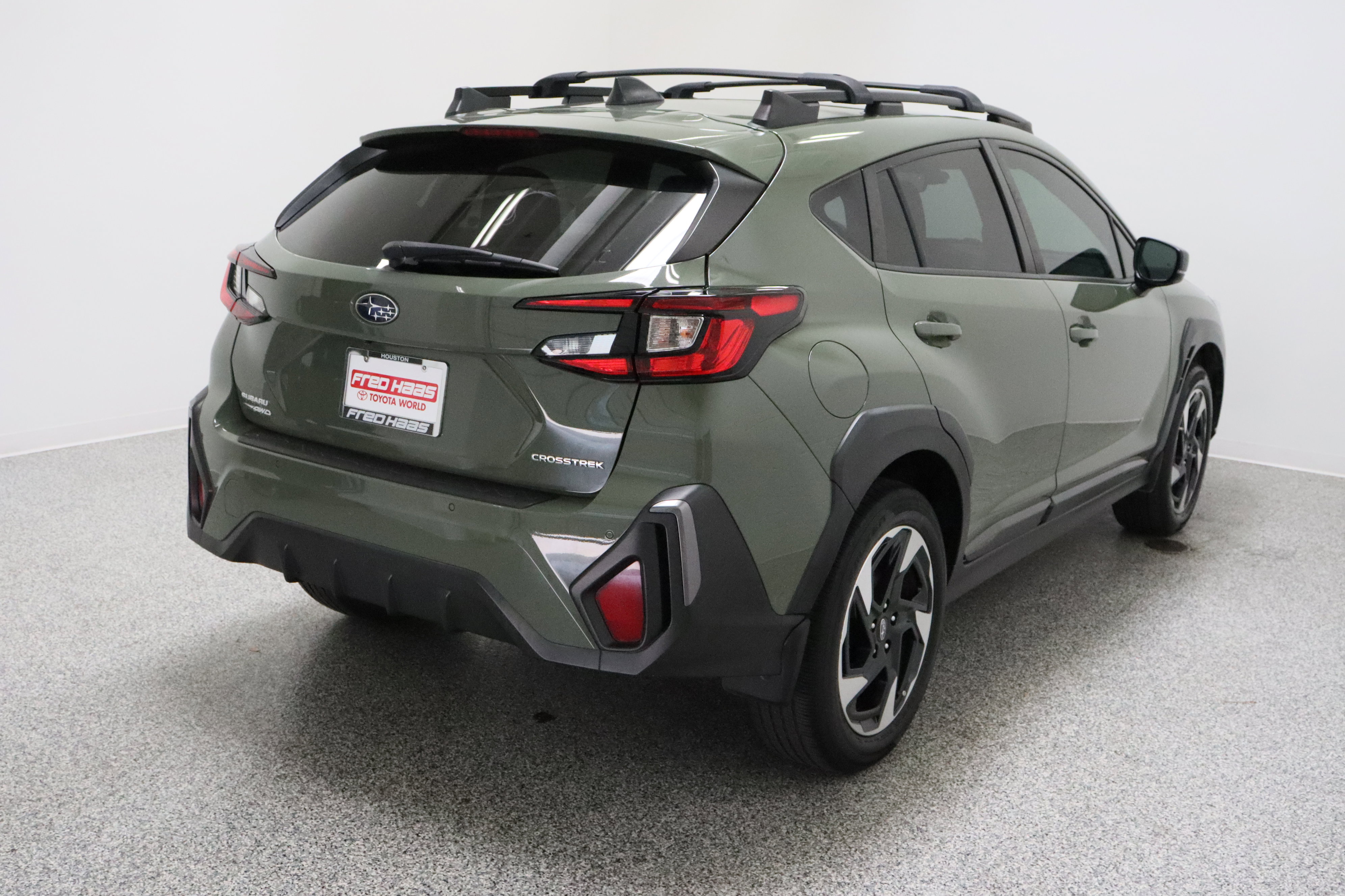 Used 2024 Subaru Crosstrek 2.5i Limited w/ Popular Package #3A AWD/4WD image 7
