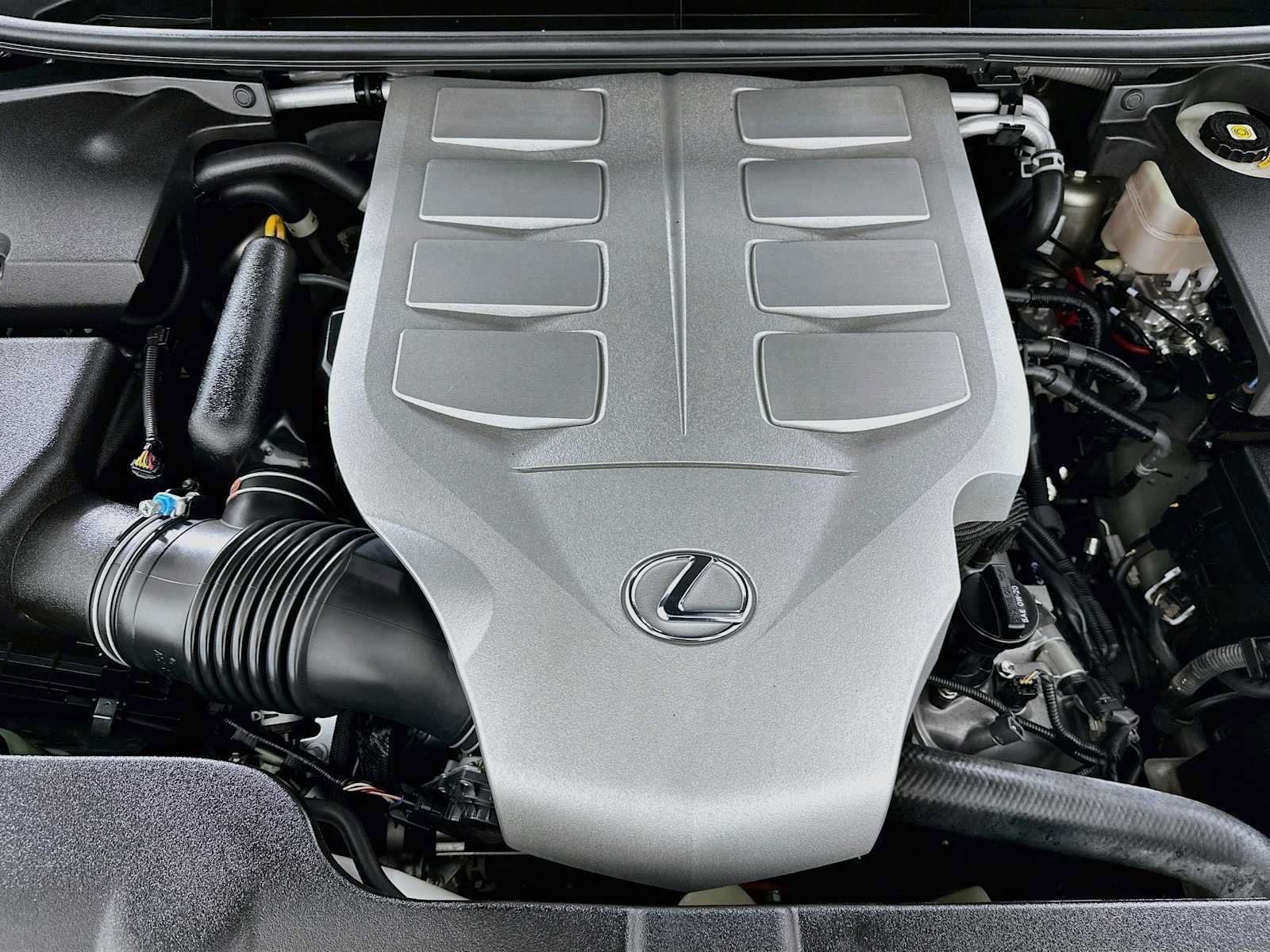 Used 2021 Lexus GX 460 Premium w/ Accessory Package AWD/4WD image 30
