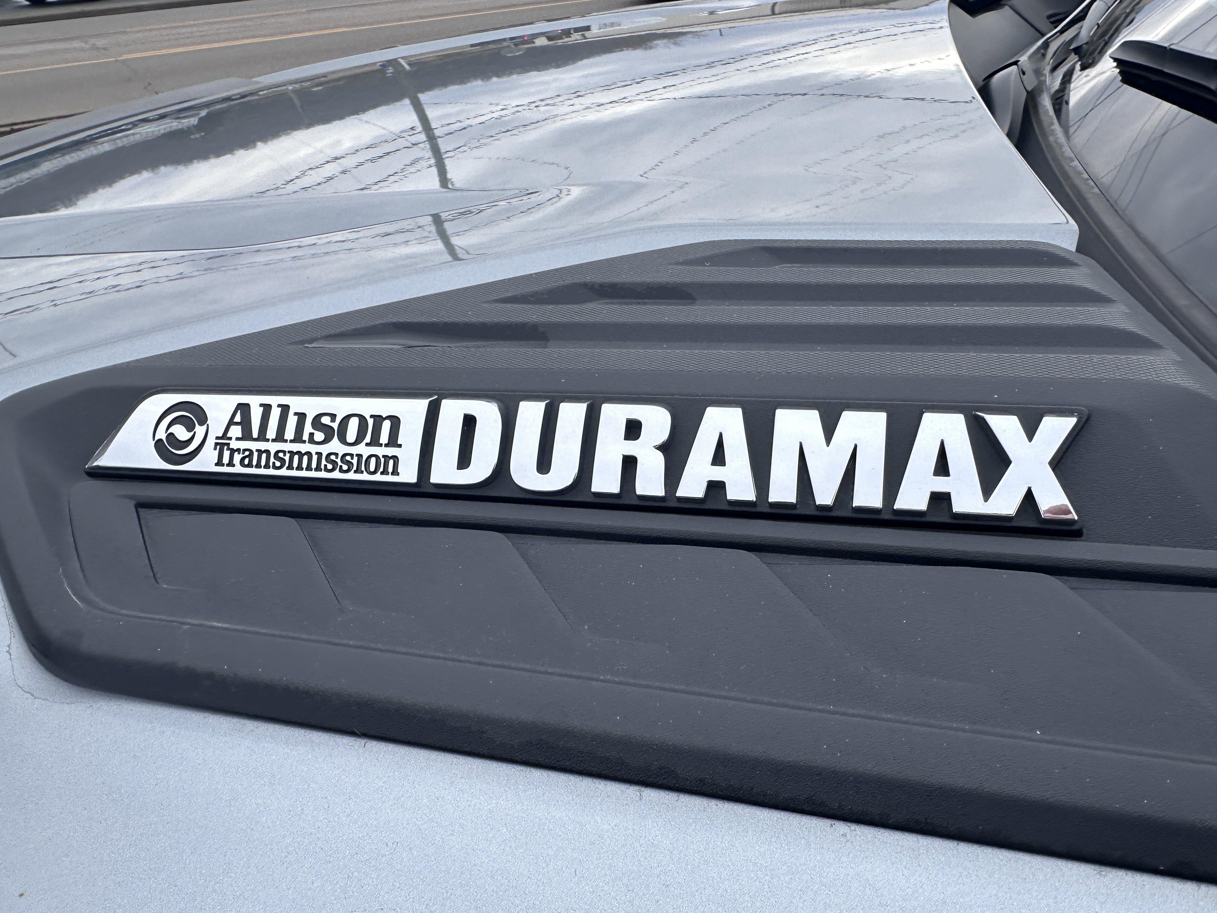 Used 2024 Chevrolet Silverado 2500 Custom w/ Custom Value Package image 10