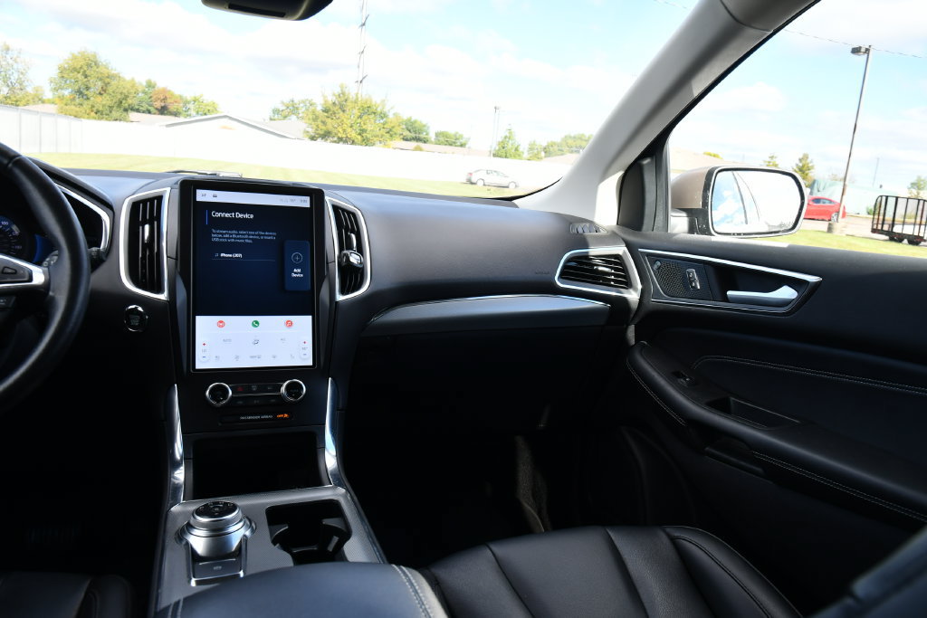 Used 2021 Ford Edge Titanium AWD/4WD image 23