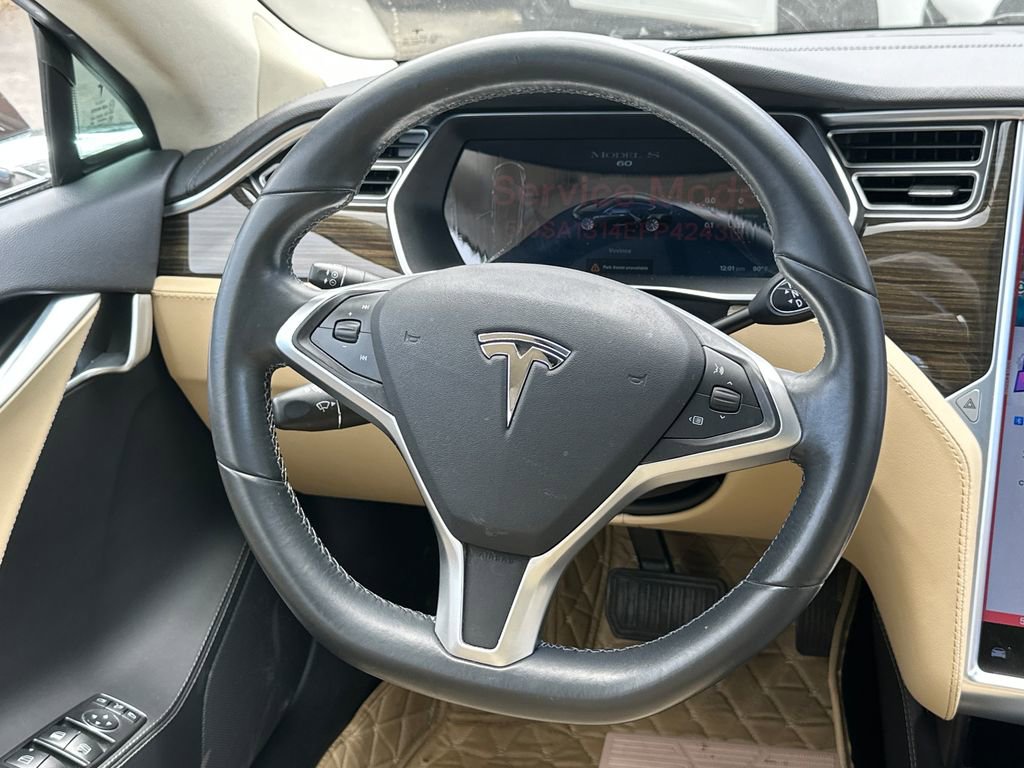 Used 2014 Tesla Model S image 17