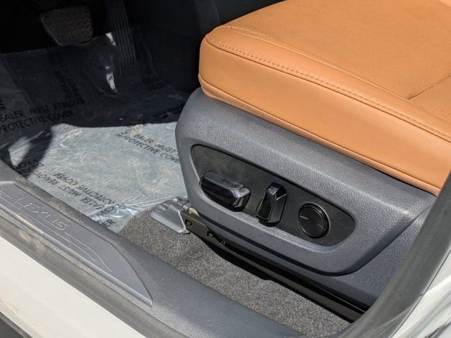 Used 2024 Lexus RX 350 w/ Convenience Package image 12