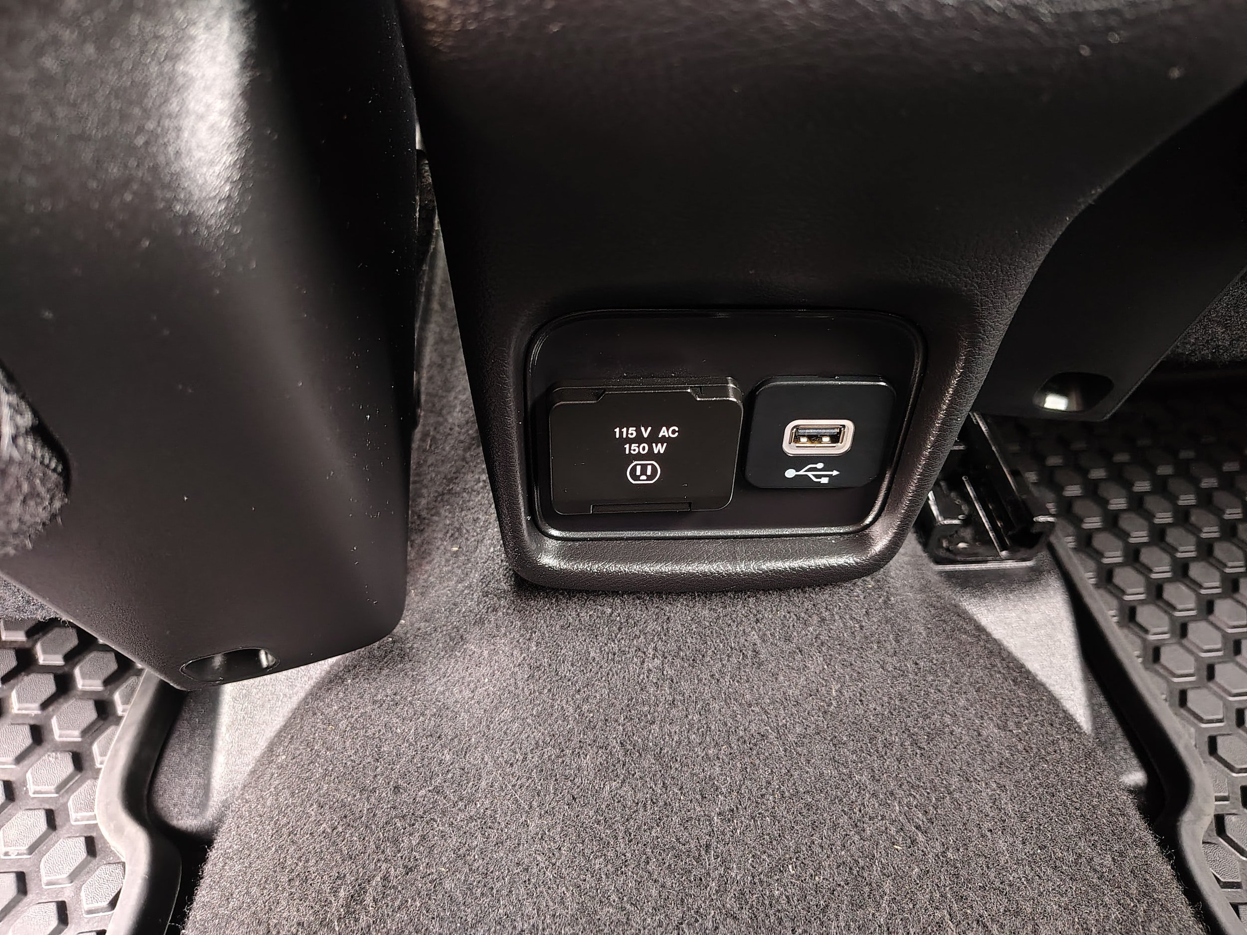 Certified 2021 Jeep Compass Latitude w/ Convenience Group AWD/4WD image 23