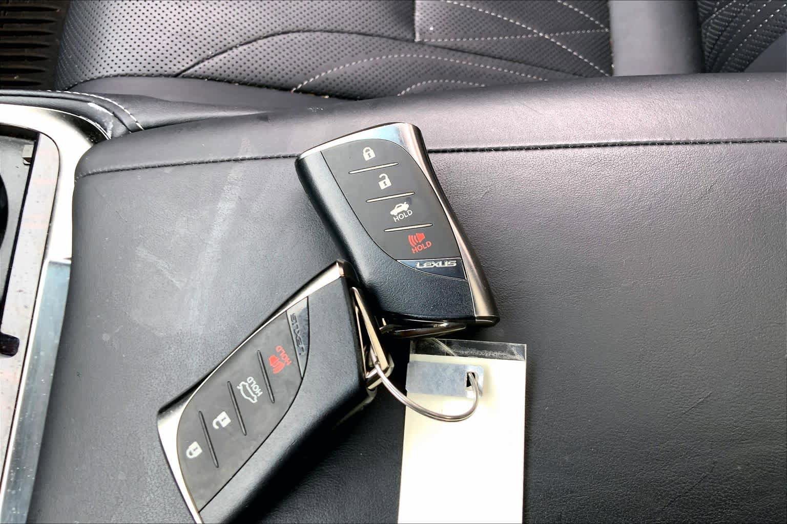 Used 2023 Lexus LS 500 AWD w/ Interior Upgrade Package image 15