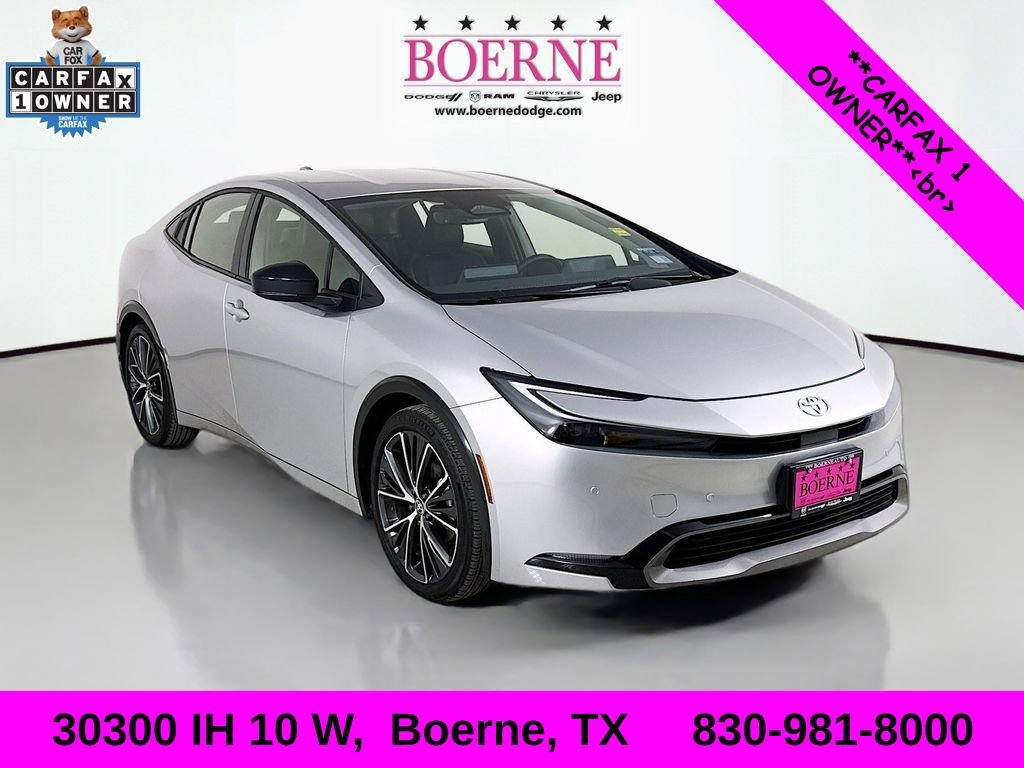 Used 2025 Toyota Prius XLE image 1