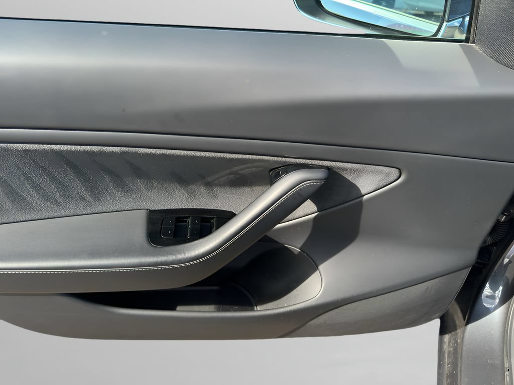 Used 2019 Tesla Model 3 Mid Range RWD image 17