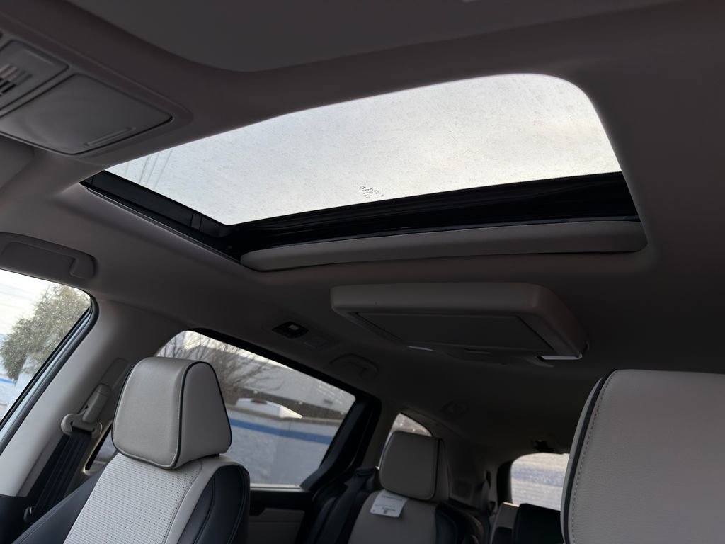 Certified 2026 Honda Odyssey Elite image 11