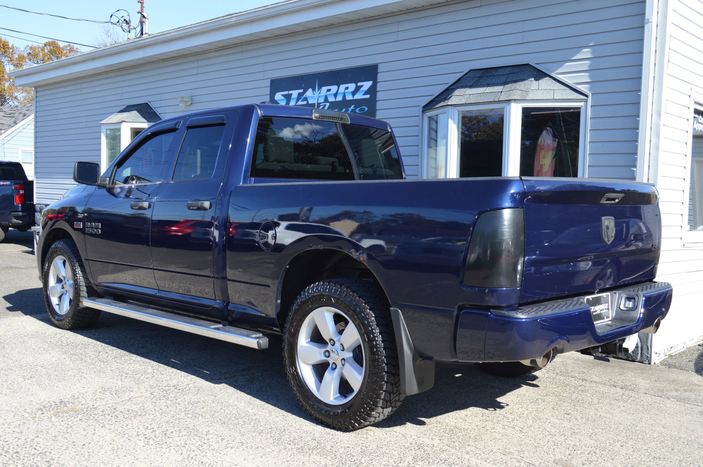 Used 2014 RAM 1500 Express image 3