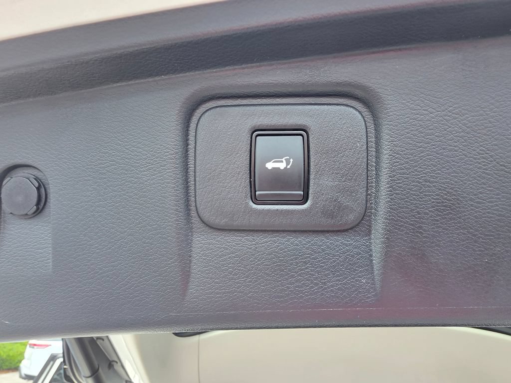 Used 2023 Nissan Murano SL w/ SL Moonroof Package FWD image 12