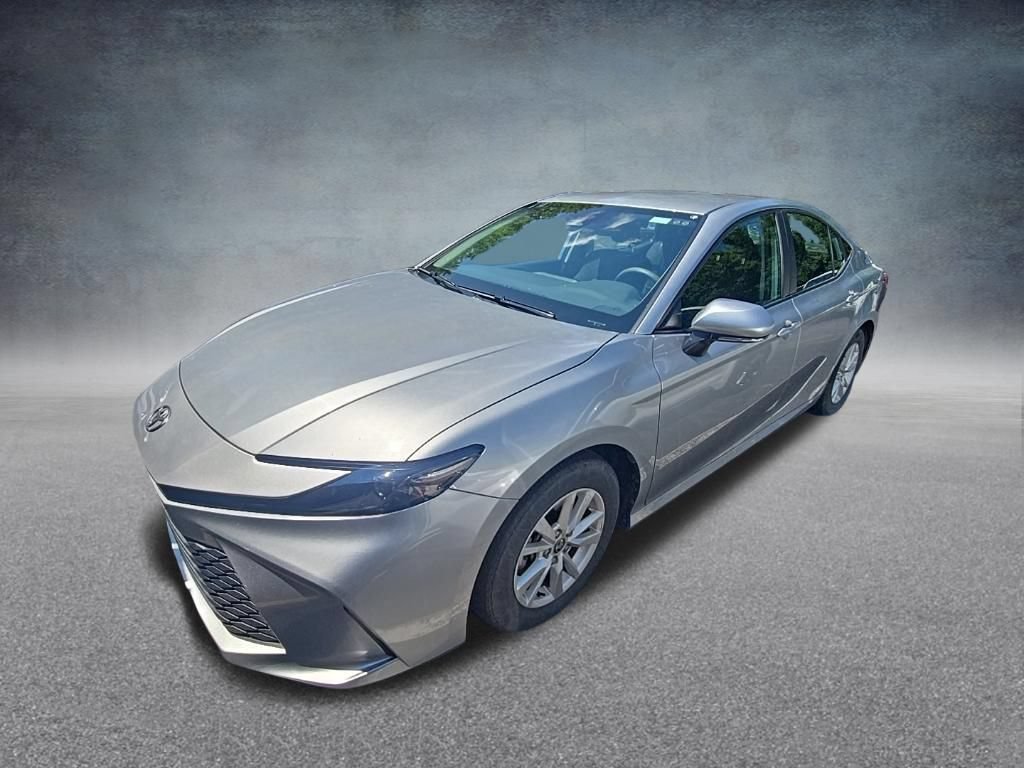 Used 2025 Toyota Camry LE FWD image 3