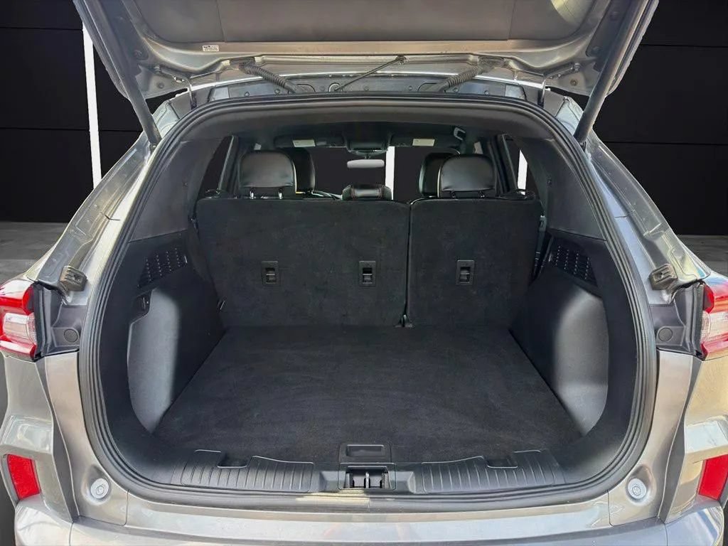 Used 2024 Ford Escape ST-Line w/ Tech Pack #1 FWD image 20