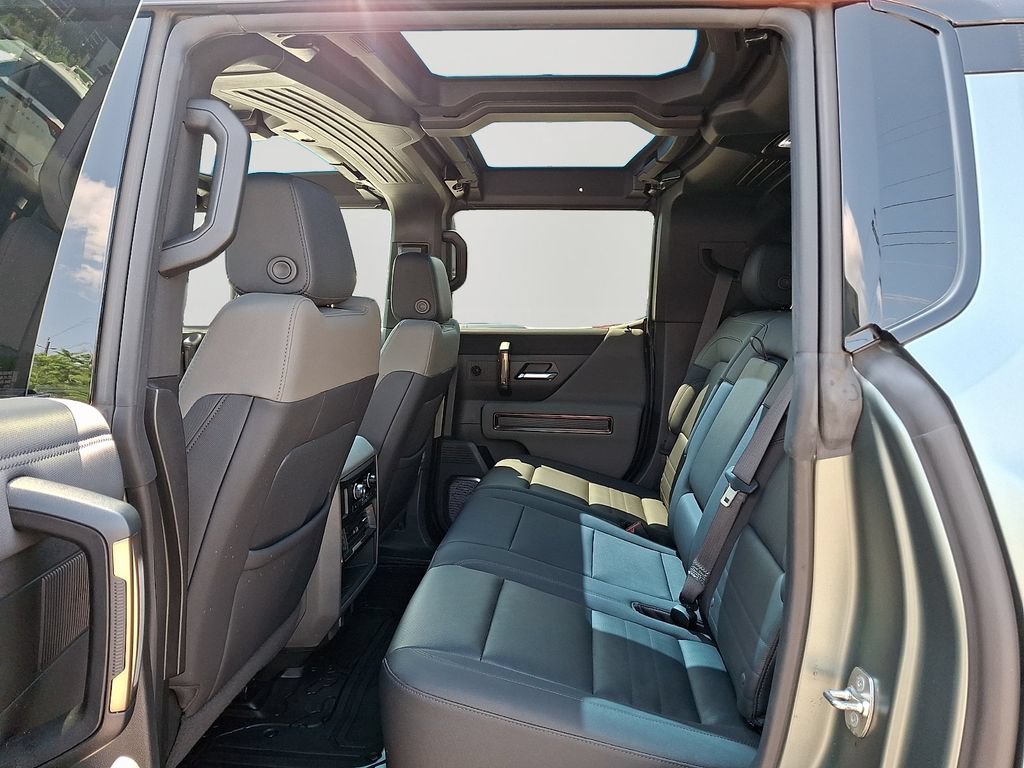 Used 2024 GMC Hummer EV 3X w/ LPO, Illumination Package AWD/4WD image 8