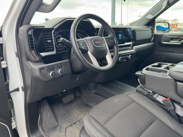 Used 2024 GMC Sierra 1500 Elevation w/ LPO, Elevation Black Package AWD/4WD image 19