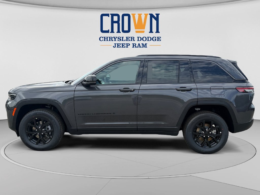 New 2026 Jeep Grand Cherokee Altitude AWD/4WD image 6