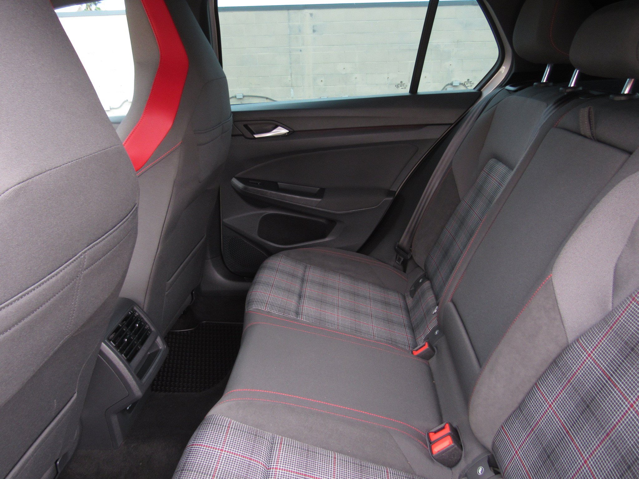 Used 2022 Volkswagen GTI S FWD image 12