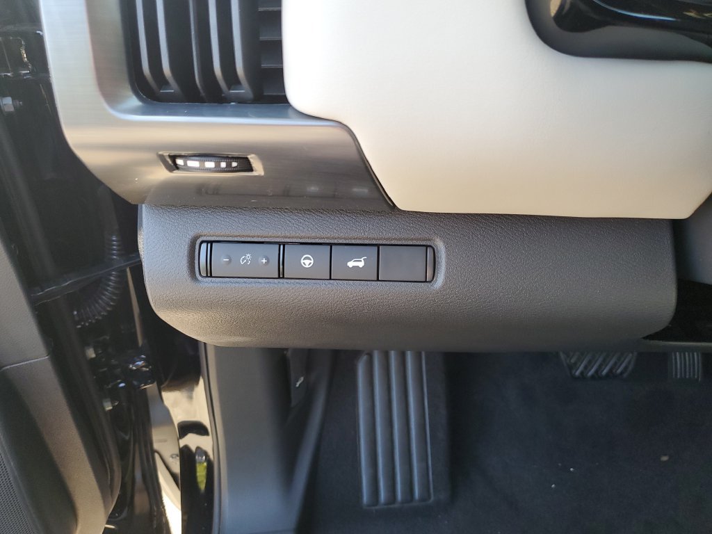 New 2026 Nissan Pathfinder SL FWD image 24