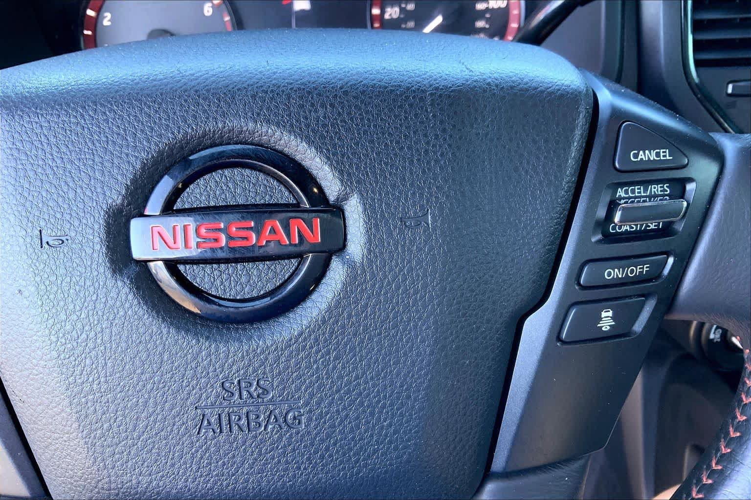 Used 2021 Nissan Titan PRO-4X w/ Pro-4x Convenience Package AWD/4WD image 25