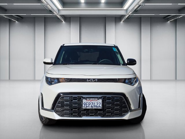 Certified 2023 Kia Soul GT-Line FWD image 2