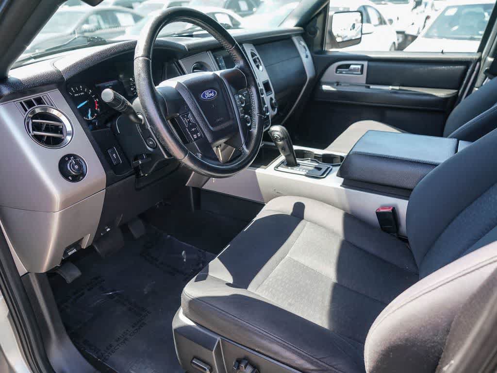 Used 2017 Ford Expedition EL XLT AWD/4WD image 16