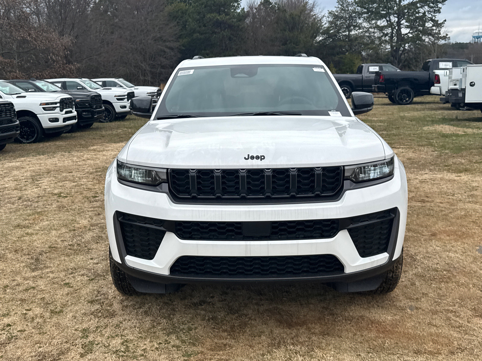 New 2026 Jeep Grand Cherokee Altitude RWD video 2