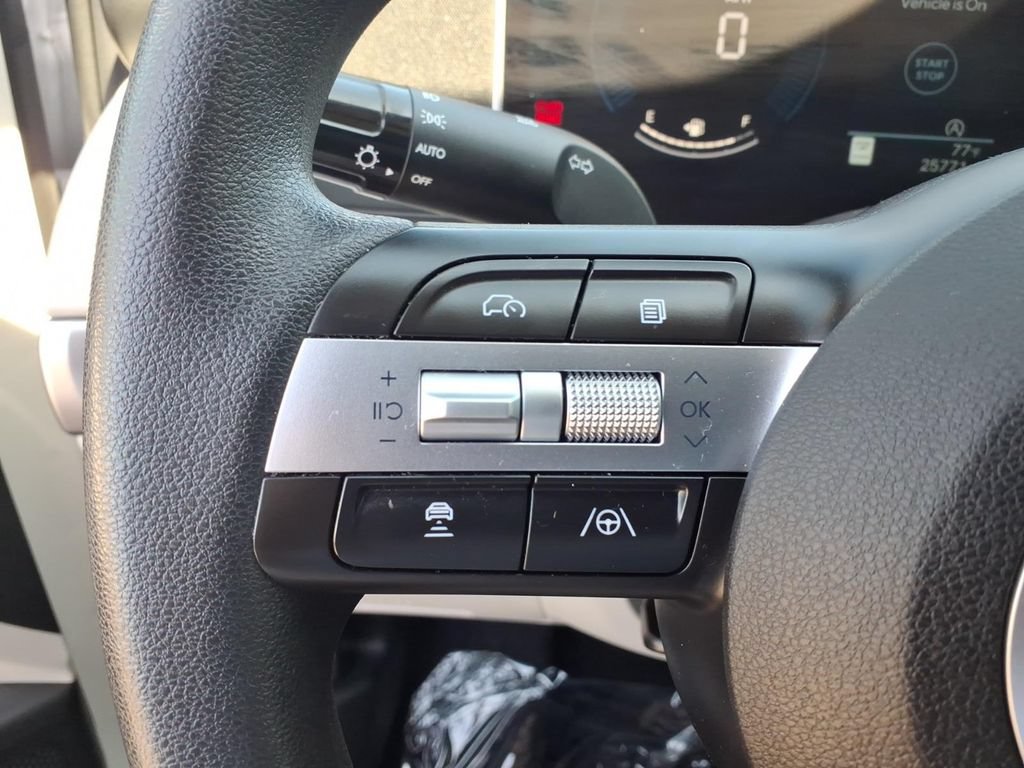 Used 2025 Hyundai Tucson SEL FWD image 7