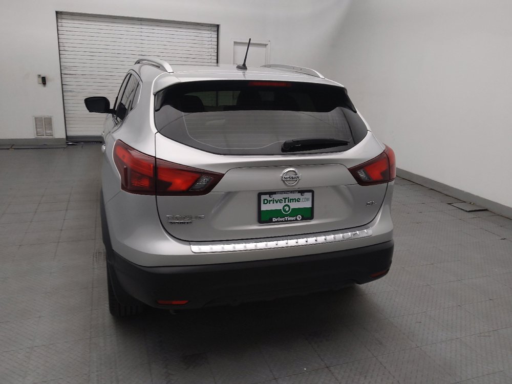 Used 2019 Nissan Rogue Sport SL w/ Premium Package FWD image 6