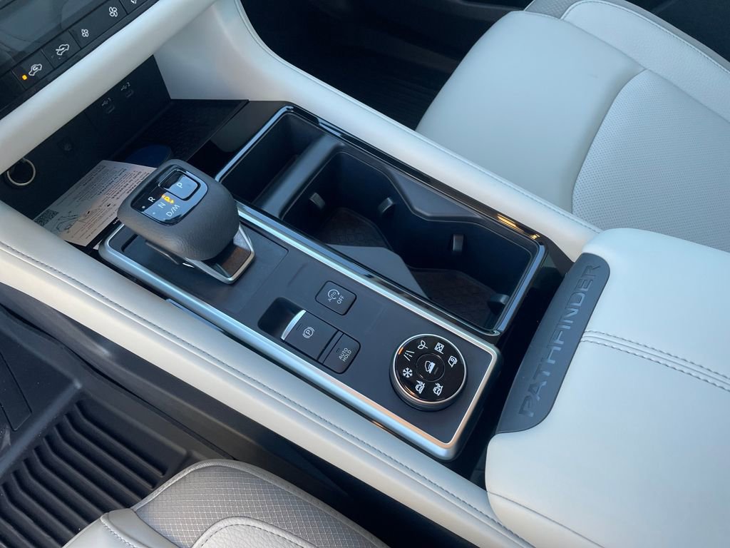 New 2026 Nissan Pathfinder SL AWD/4WD image 22