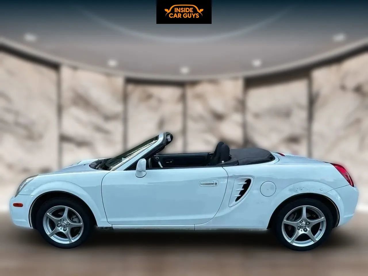 Used 2005 Toyota MR2 image 4