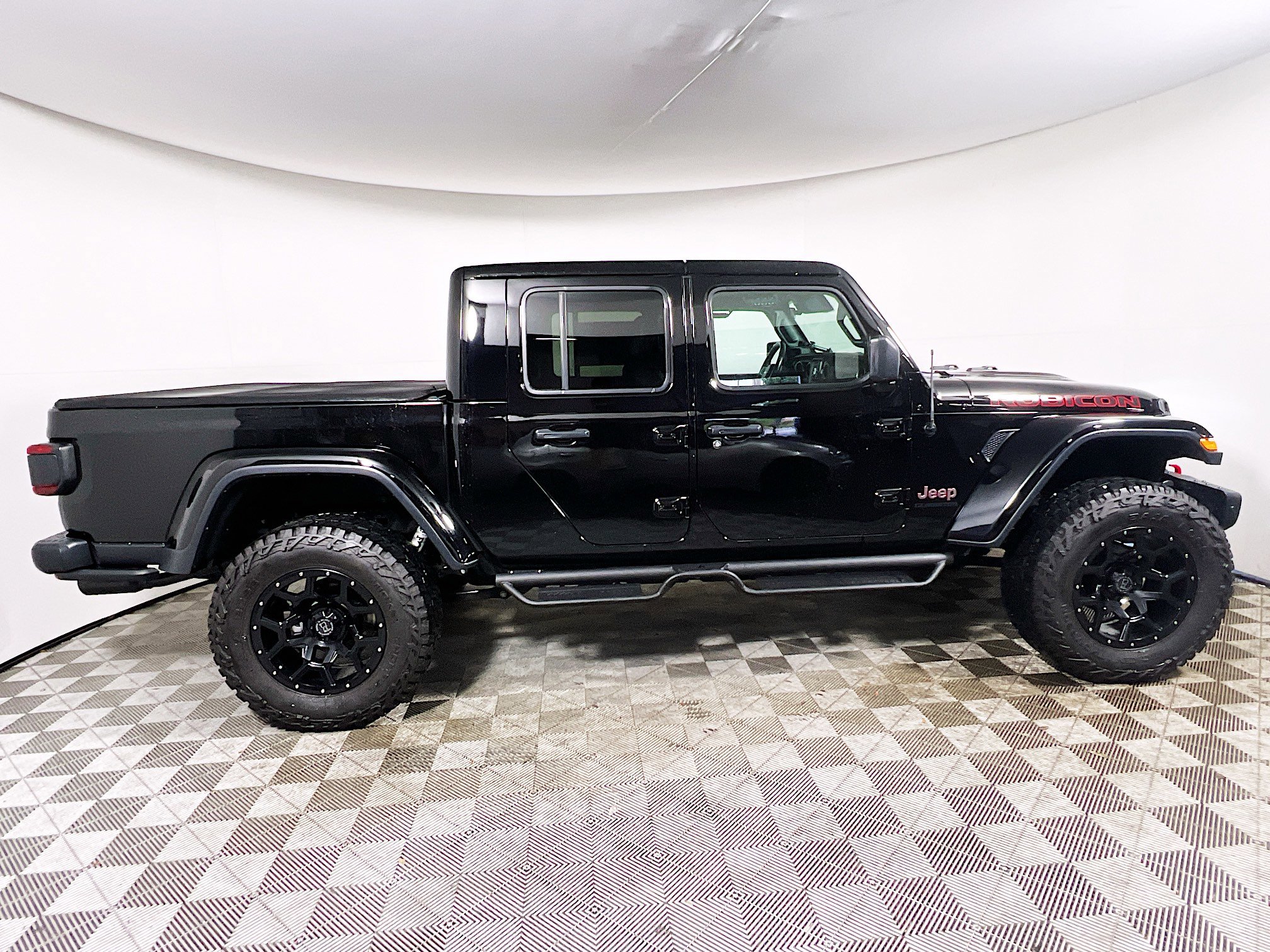 Used 2020 Jeep Gladiator Rubicon image 3