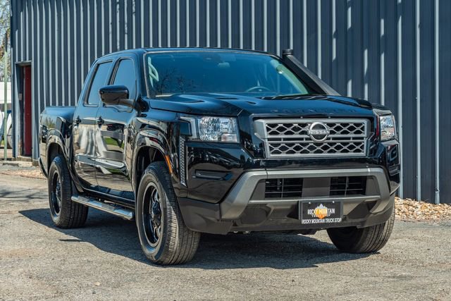 Used 2022 Nissan Frontier SV image 8